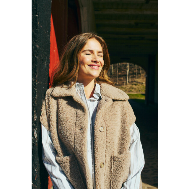 Free Quent Fqlamby waistcoat simply taupe 206965-7030 large