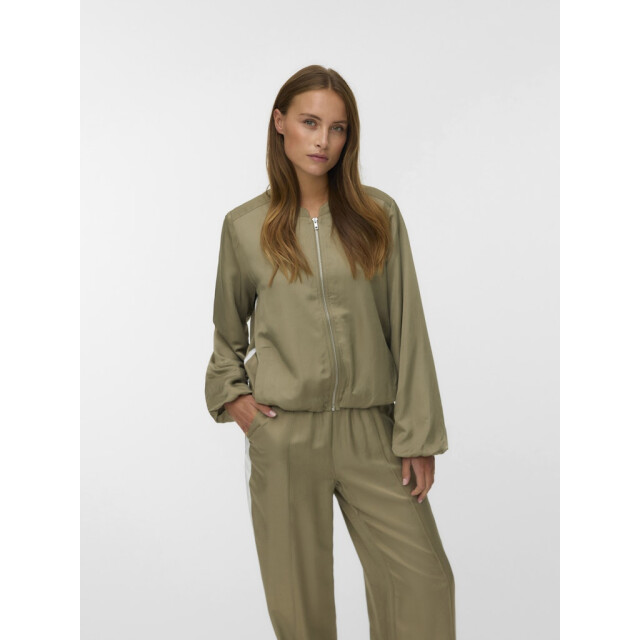 Vero Moda Vmvina detail ls bomber wvn ga olijf 4279.22.0004 large