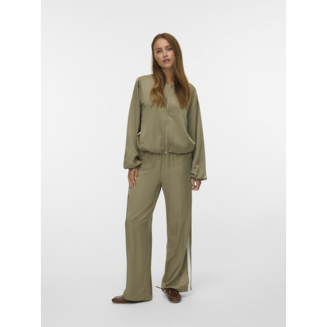 Vero Moda Vmvina detail ls bomber wvn ga olijf 4279.22.0004 large