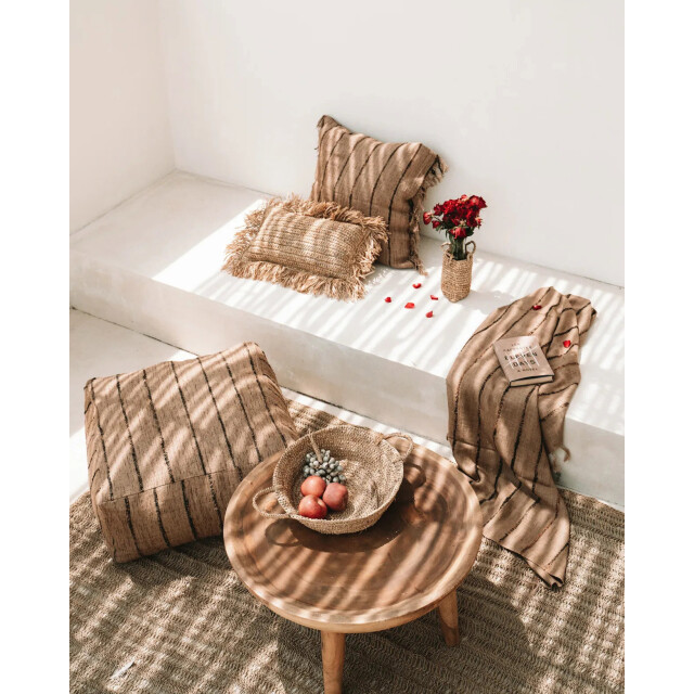 Bazar Bizar The munggur coffee table natural JAAM031N large
