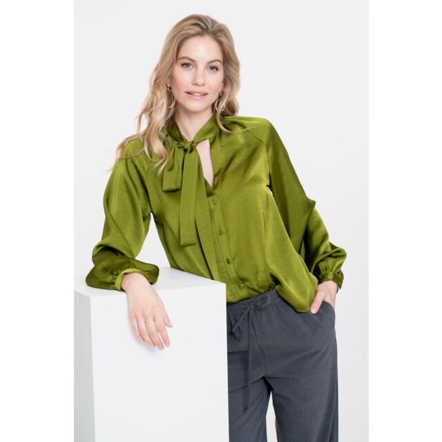 Geisha blouse with bow 53544-14 530 green 06615.340.0011 large