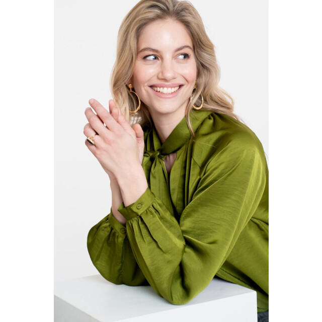 Geisha blouse with bow 53544-14 530 green 06615.340.0011 large