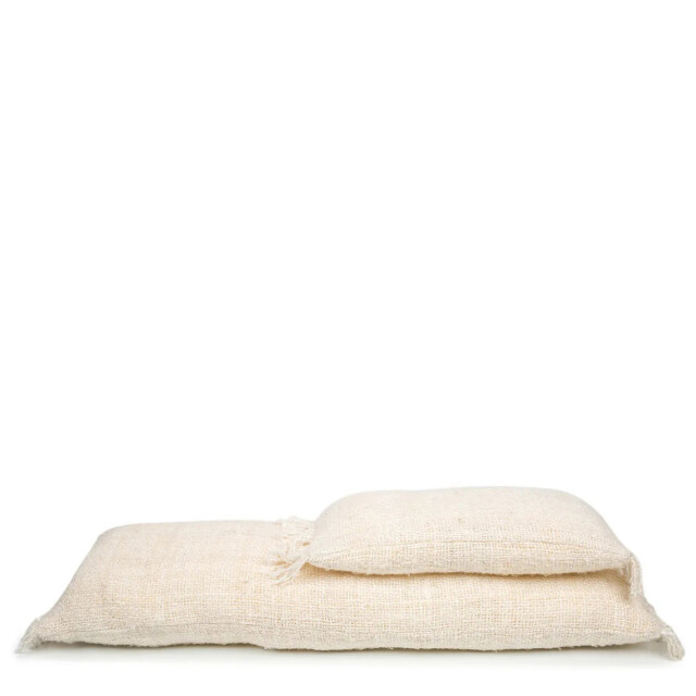 Bazar Bizar The oh my gee cushion cover cream 30x50 INIE001Cr-30x50 large