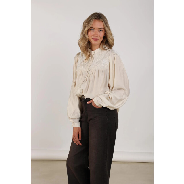 Nukus Nkf02034 17 julia blouse off white NKF02034  17 large