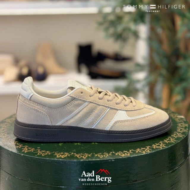 Tommy Hilfiger Damesschoenen sneakers EN0EN02838 large