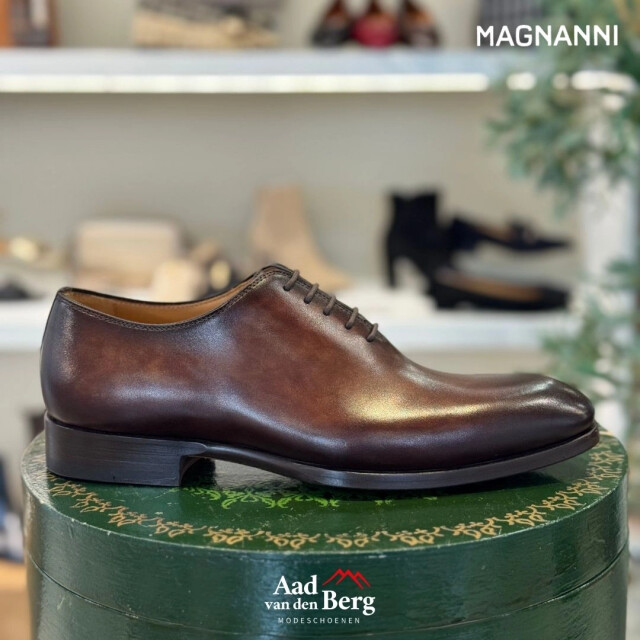 Magnanni 23828 554 Veterschoenen Bruin 23828 554 large