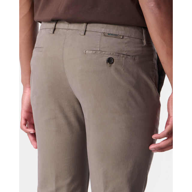 Berwich Morello gd chino 103846-001-54 large