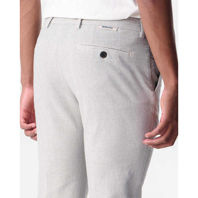 Berwich Morello gd chino 103845-001-50 large