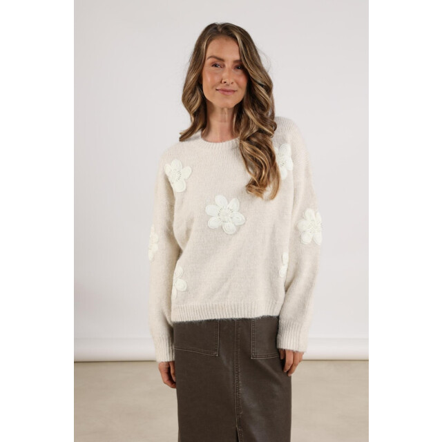 Nukus Chiaca pullover flower ecru dessin 4219.08.0014 large