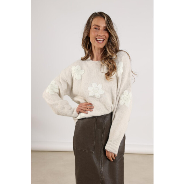 Nukus Chiaca pullover flower ecru dessin 4219.08.0014 large