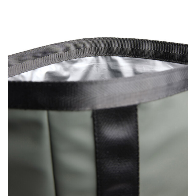 Vinga Baltimore gerecyclede roll top koeltas UTXD1256_green large