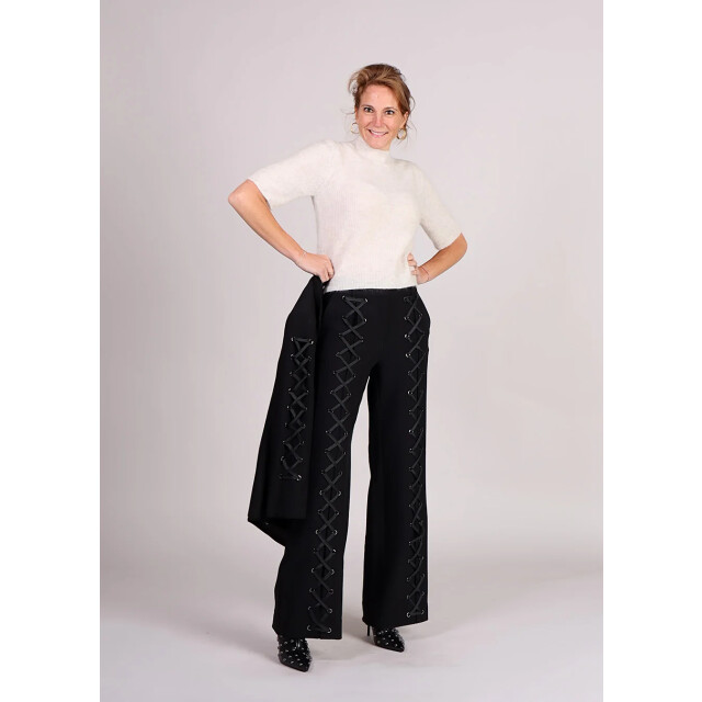 mbyM Clara crew 9619266601288 large