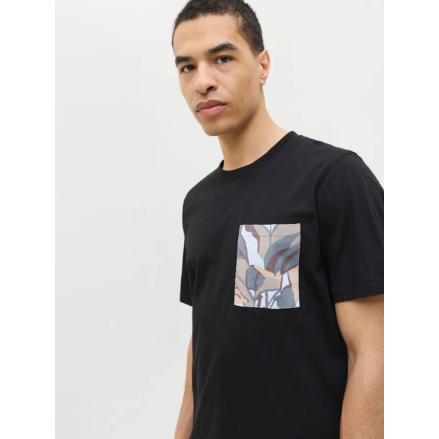 Jack & Jones Jortavira aop pocket tee 12277276 large