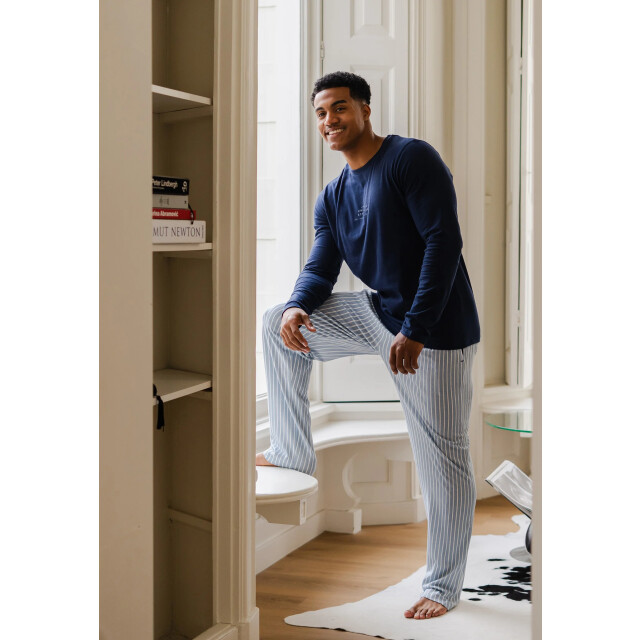 Phil & Co Heren pyjama set lang donkerblauw/grijs gestreept PH-6122-02 large Phil & Co Heren pyjama set lang donkerblauw/grijs gestreept PH-6122-02 large