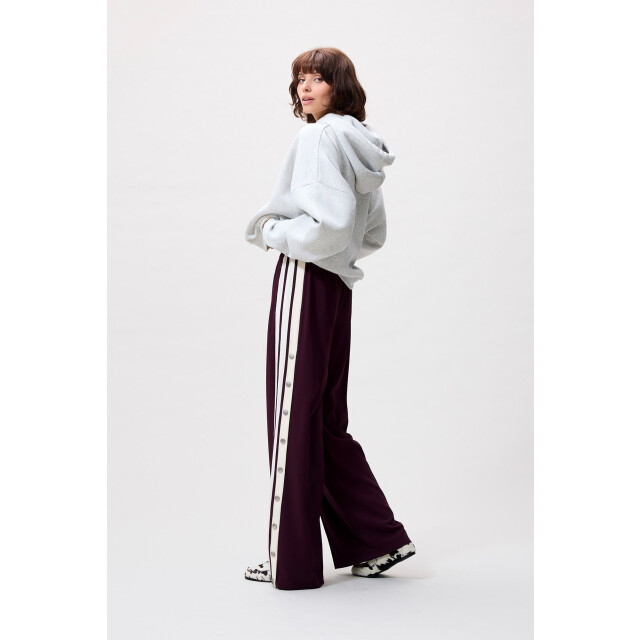 Catwalk Junkie 2504023005 tracksuit trousers met drukknopen 2504023005 Tracksuit trousers met drukknopen large Catwalk Junkie 2504023005 tracksuit trousers met drukknopen 2504023005 Tracksuit trousers met drukknopen large