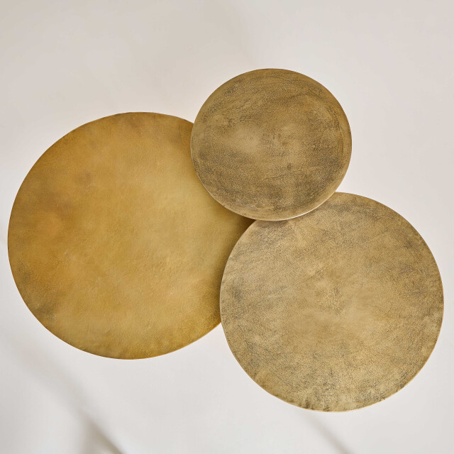 Signature Kleine bijzettafel in aluminium met een afwerking in verguld messing moon 3357675 large