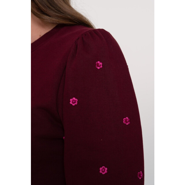 Geisha Sweater with pearls bordeaux 4209.47.0004 large Geisha Sweater with pearls bordeaux 4209.47.0004 large