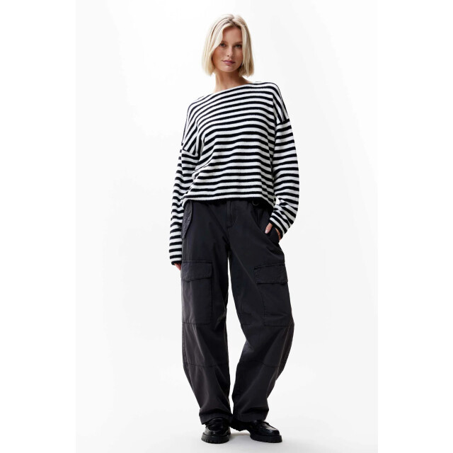 Catwalk Junkie 2202030803 soft striped knit 2202030803 Soft striped knit large