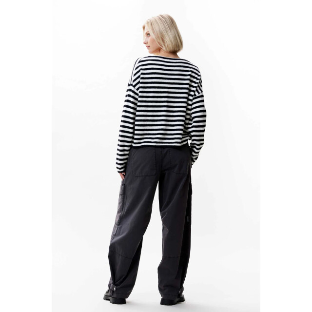 Catwalk Junkie 2202030803 soft striped knit 2202030803 Soft striped knit large