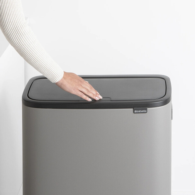 Brabantia Bo touch bin hi afvalemmer 2 x 30 liter mineral concrete grey 130663 large