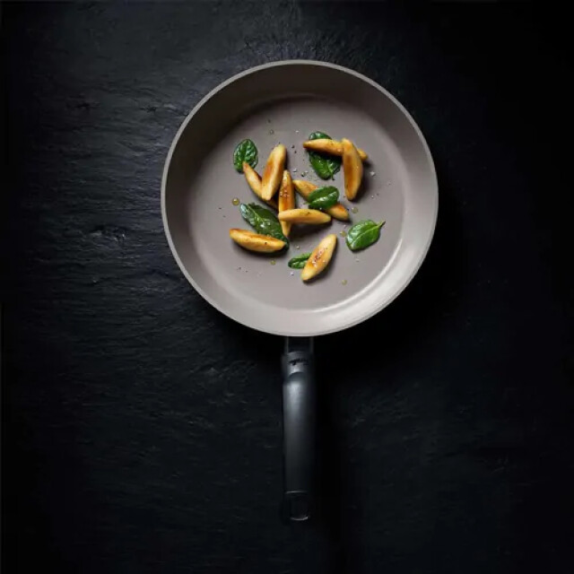 Fissler Ceratal comfort koekenpannen 24 + 28cm met deksels 4009209413587 large