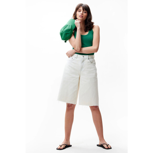 Catwalk Junkie 2502023815 loose fit bleached jorts 2502023815 Loose fit bleached jorts large