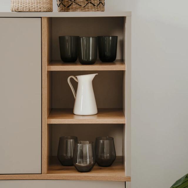 CaliCosy Dressoir met 2 deuren, 6 decoratieve niches in zandkleur en eiken, handgemaakt, 3413295 large