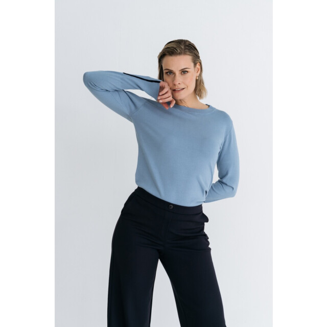 MAICAZZ Plume pull over- faded plume-faded blue large