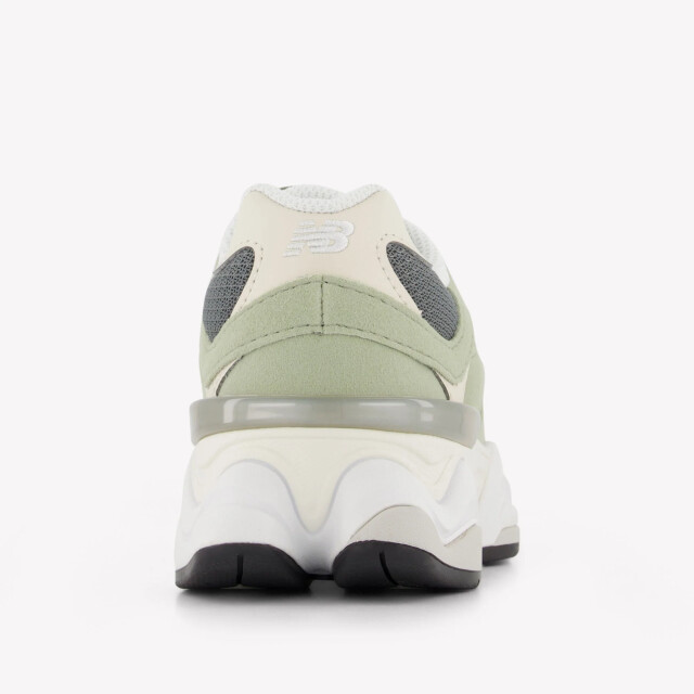 New Balance 2016604243833 Sneakers Groen 2016604243833 large