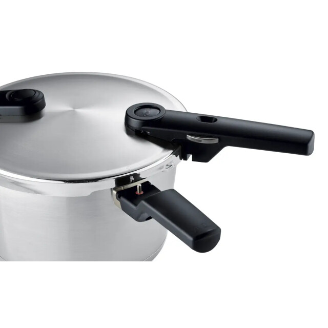 Fissler Vitaquick premium snelkookpan-set 3.5l & 6l met stoominzet düdüklü tencere 4009209419701 large