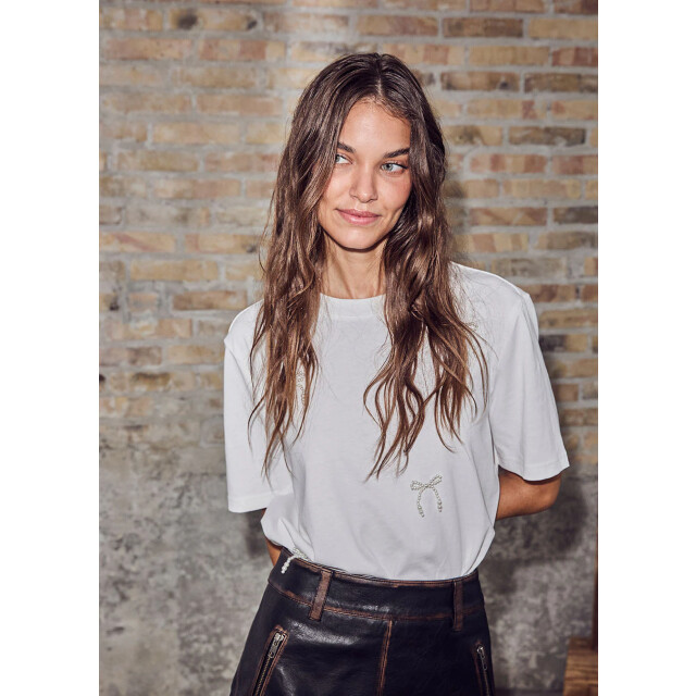 Haute L'Amitié Haute l’amitié pearl bow tee strikjes 9799952957768 large