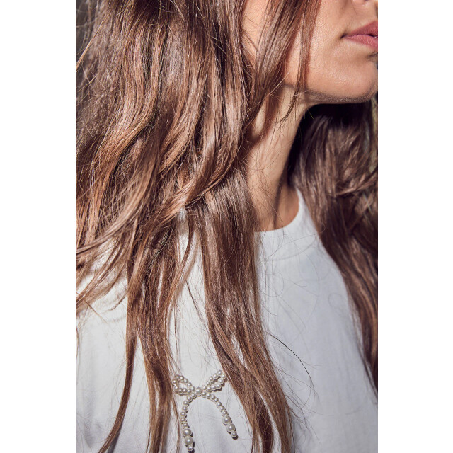 Haute L'Amitié Haute l’amitié pearl bow tee strikjes 9799952957768 large