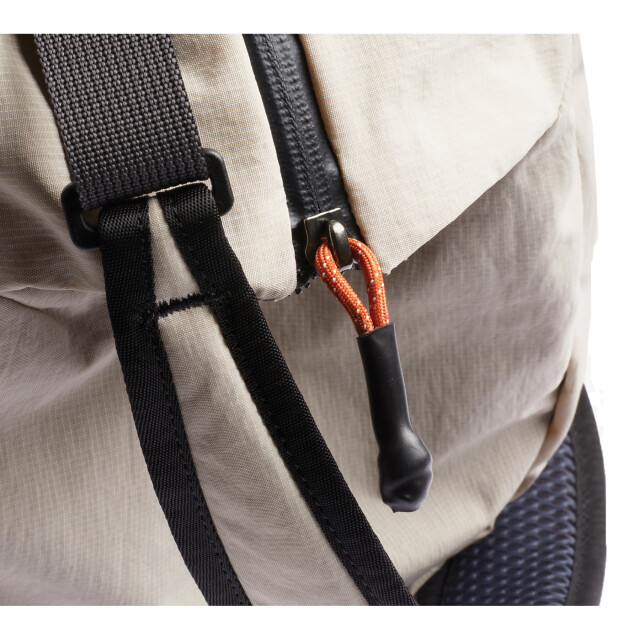 Bellroy Lite 30l duffeltas UTXD677_beige large