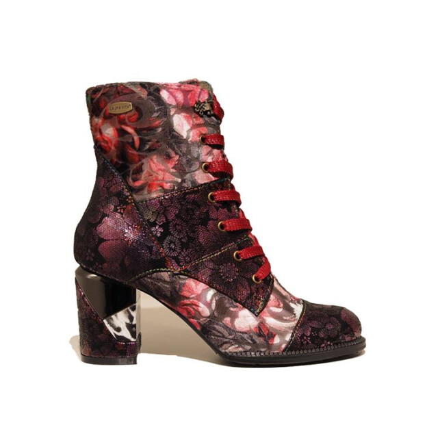 Laura Vita Maevao 02 Maevao 02 large