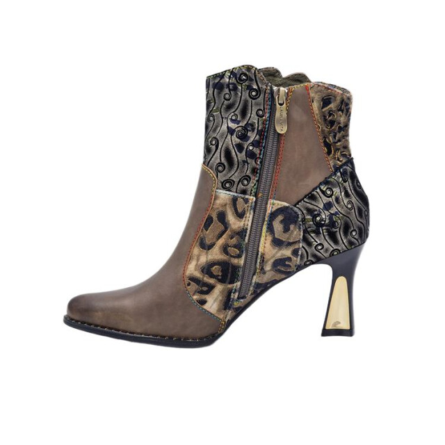 Laura Vita Oanelo 09 OANELO 09 large