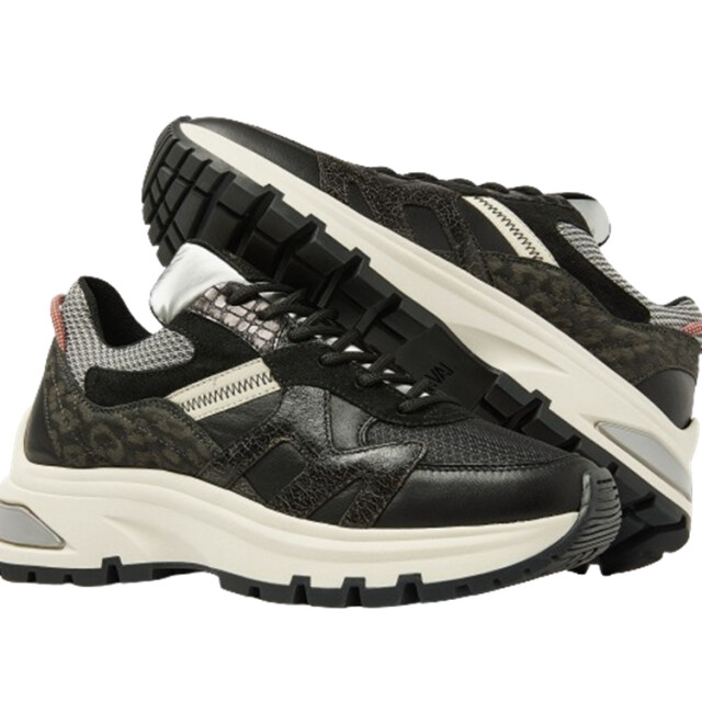 VIA VAI Liz finley 62010 Liz Finley 62010 large