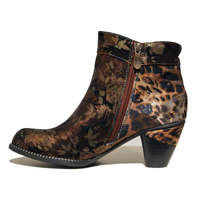 Laura Vita Alcizeeo 17 ALCIZEEO 17 large