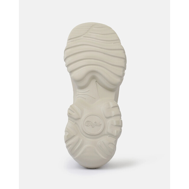 Buffalo Bliss in sneakers 67106 large