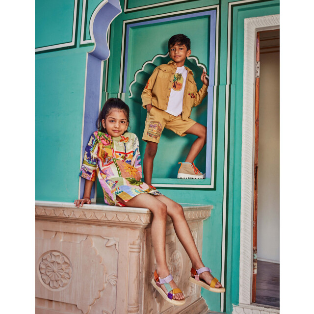 Oilily Phil short YS26BPA502-020 large