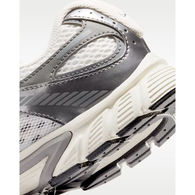 Nike v5 rnr (gs) lage sneakers jongens - 074623_990-3,5Y large