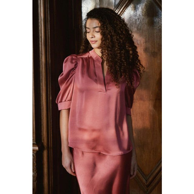 Neo Noir roella heavy sateen 162590 430 cherry 06613.620.0007 large