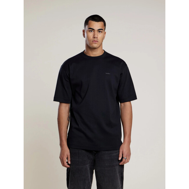 Aeden Orzian tee black A22243180-1 large