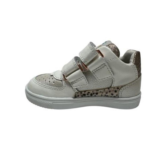 Bunnies Jr. 2321 220321 large