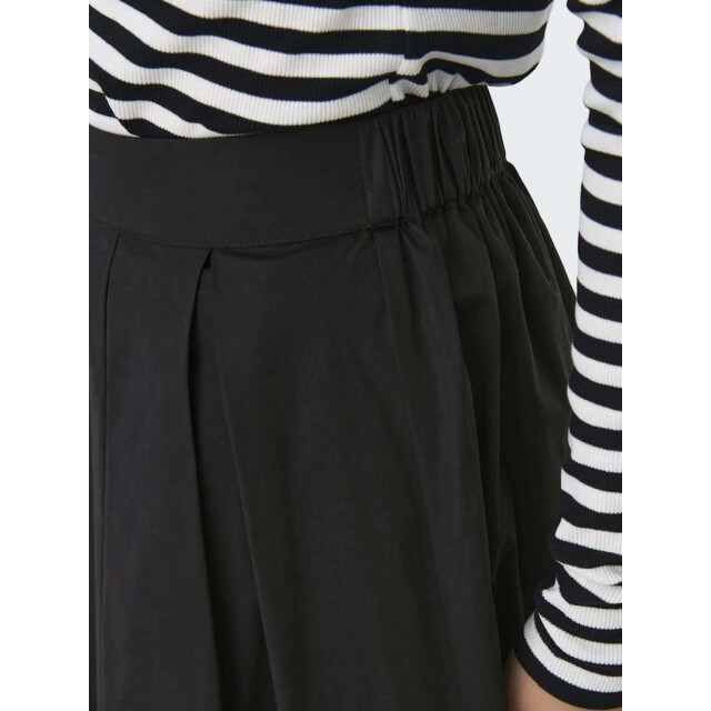 Only Onlmaila long pleat skirt wvn black 15369555-177911 large