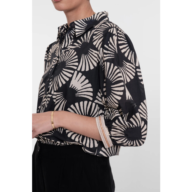 Geisha 63208-20 blouse met waaierprint 63208-20 Blouse met waaierprint large