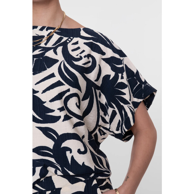 Geisha 63236-26 top flower bi-color 63236-26 Top flower bi-color large