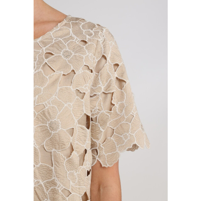 Nukus Octavia top flower zand 4382.04.0075 large