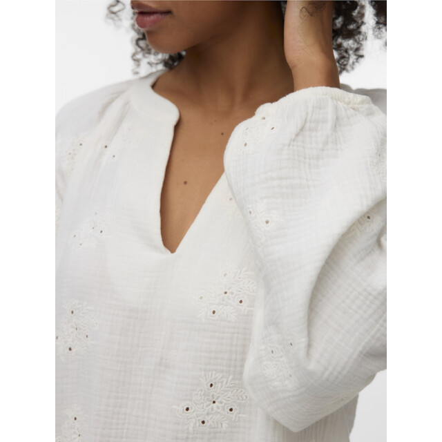 Vero Moda Vmnatali ls emb top wvn noos off-white 4389.02.0036 large