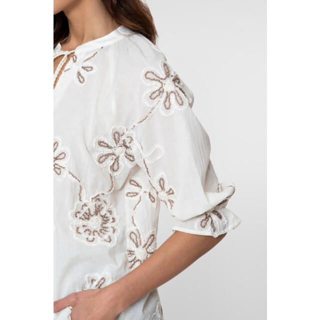 Geisha Top embroidered ecru 4389.03.0033 large