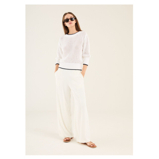 Anneclaire 32391 3354600 383 d1537 383 D1537 large